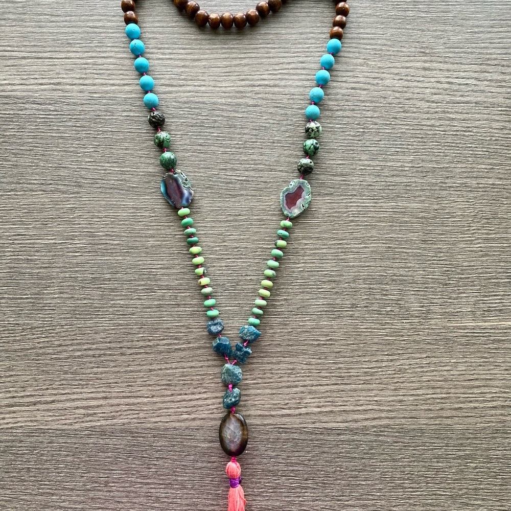 Hand knotted gemstone necklace.  42” - Picture 3 of 11